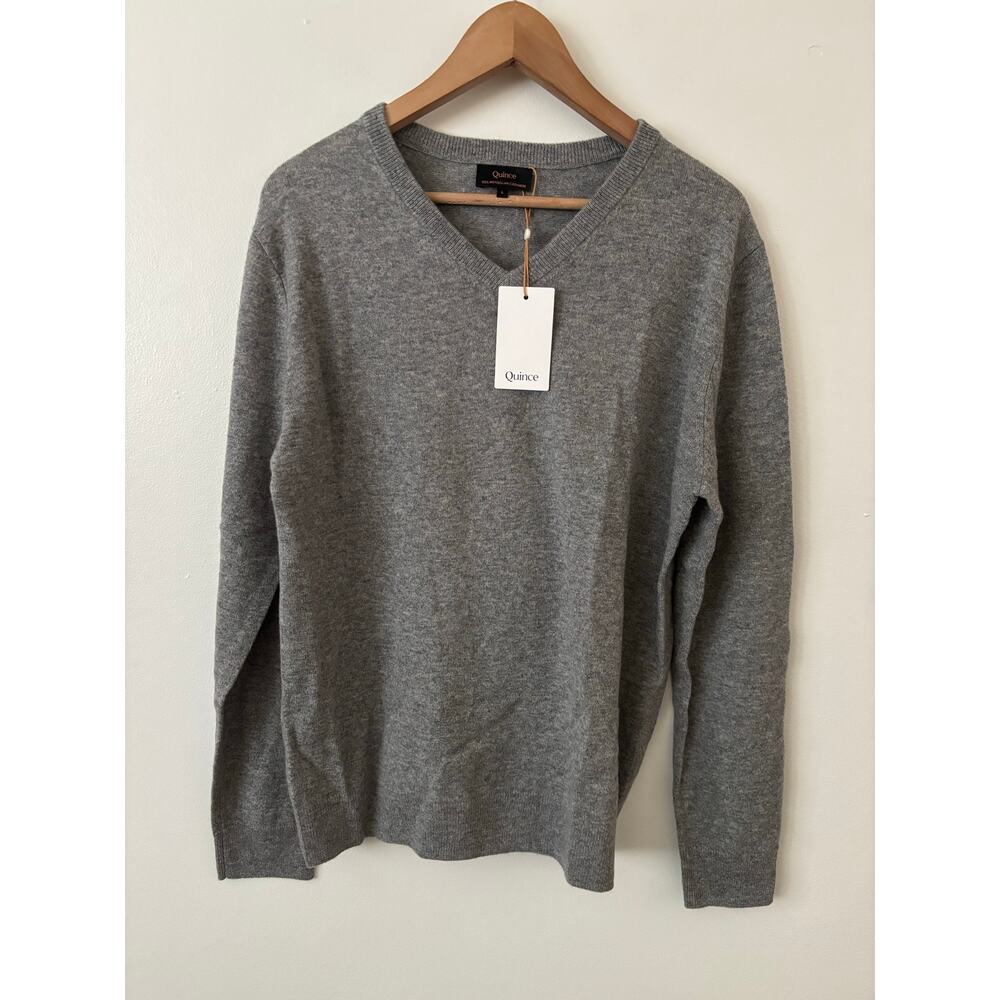 NWT Quince L Mens Cashmere V Neck Sweater
